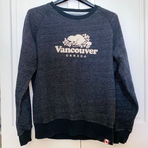 ROOTS Black Sweater SMALL